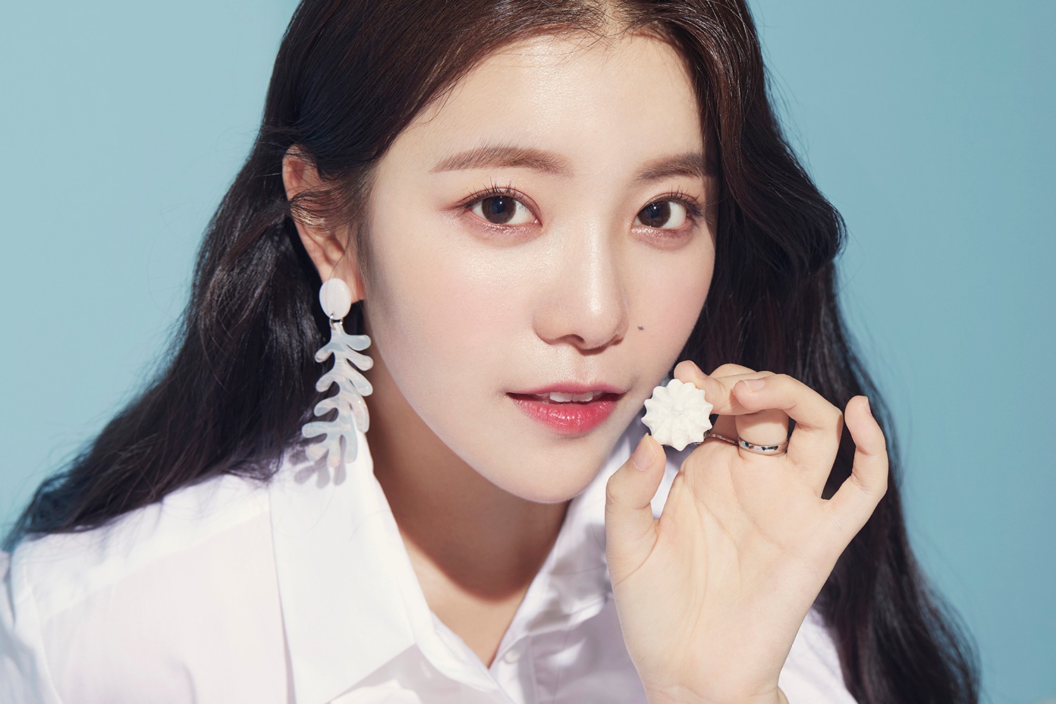 近期,优我女团部分成员:马蜀君,魏冰雪,强巴央珍,胡博,文然,乐靓,李雨