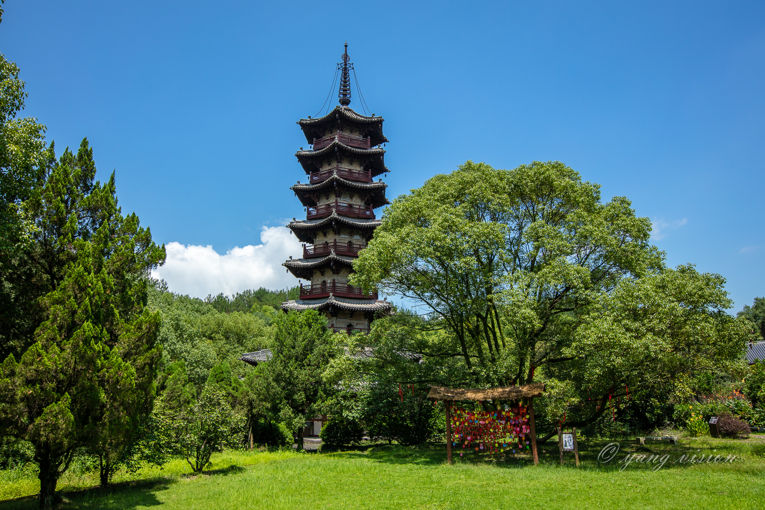 松阳延庆寺塔,中国的比萨斜塔