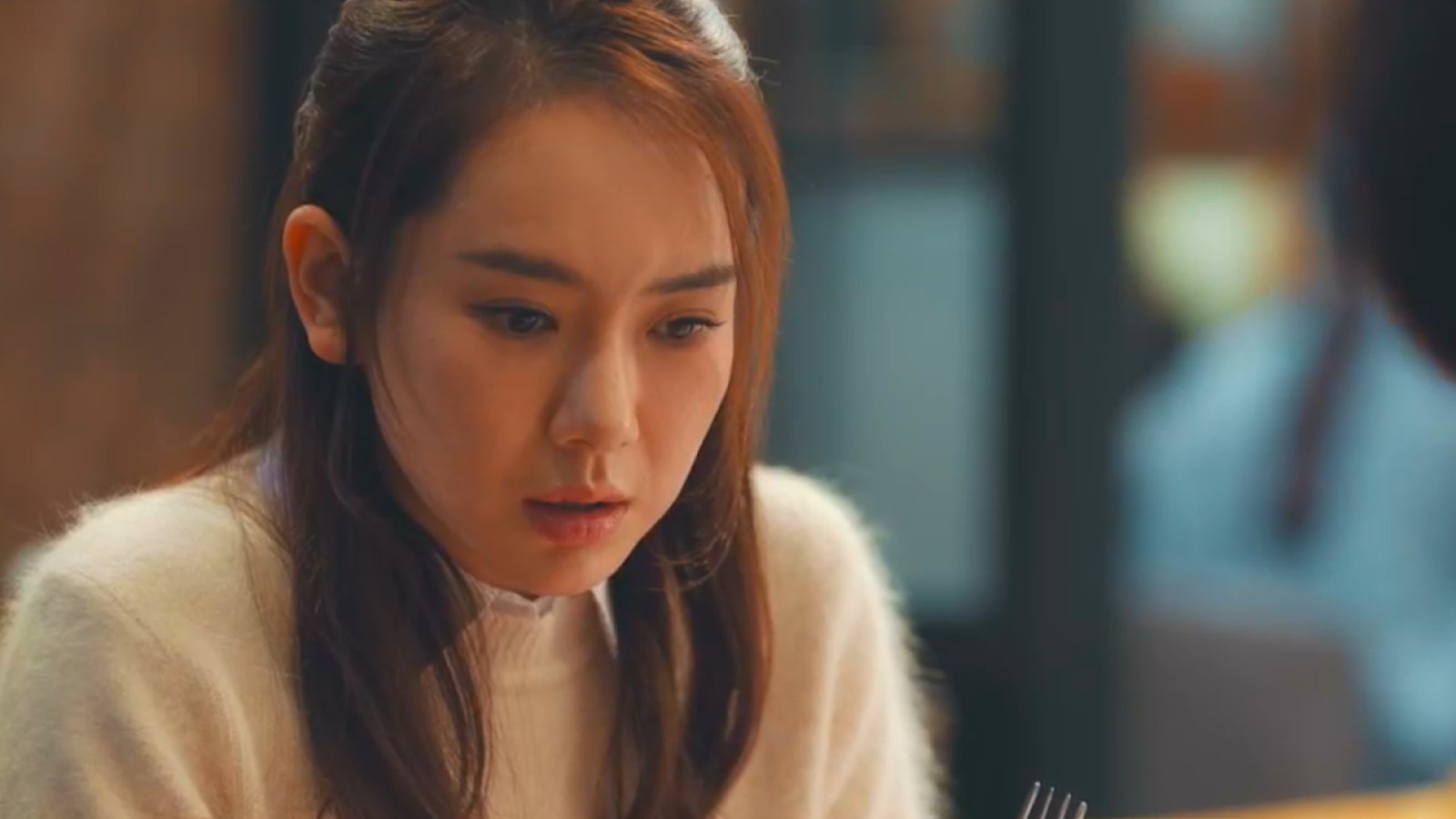 北京女子图鉴中戚薇北漂心路历程不甘当蚁族戏精博上位