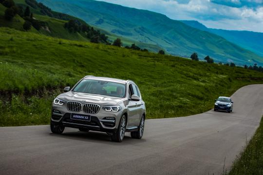 但是作为一位标轴版3系车主,我想说的是,全新一代x3对得起它名字中