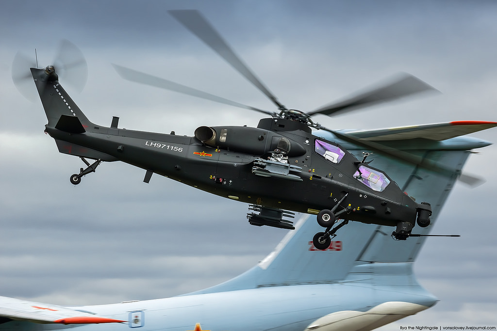 俄罗斯摄影师镜头下的武直-10帅出了新高度