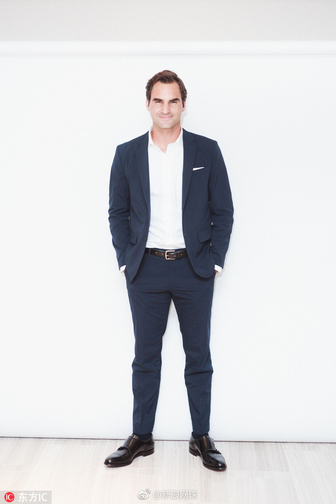 费德勒拍摄西装写真,黑白照,彩照,半身全身应有尽有