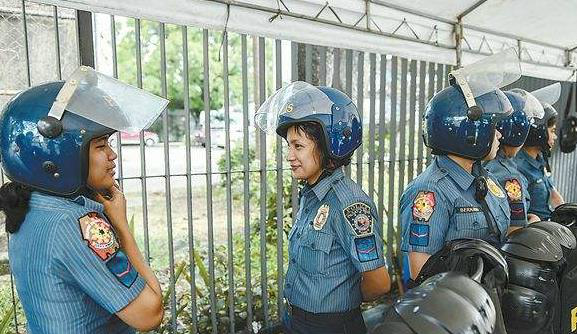 亚洲各国的女警察,日本的可爱,印度的瘦弱,中国的最美