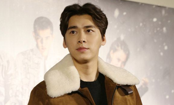 男星中分头造型谁最帅?鹿晗第八,李易峰第二,第一是谁?