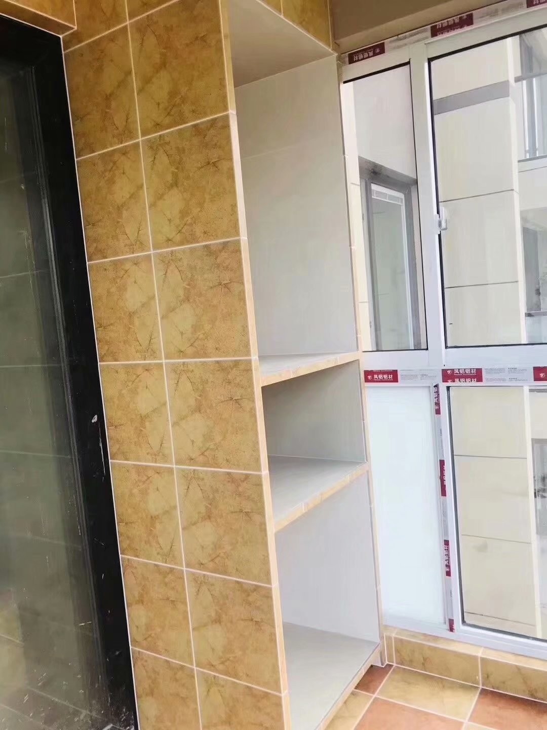 用瓷砖做的各种柜子