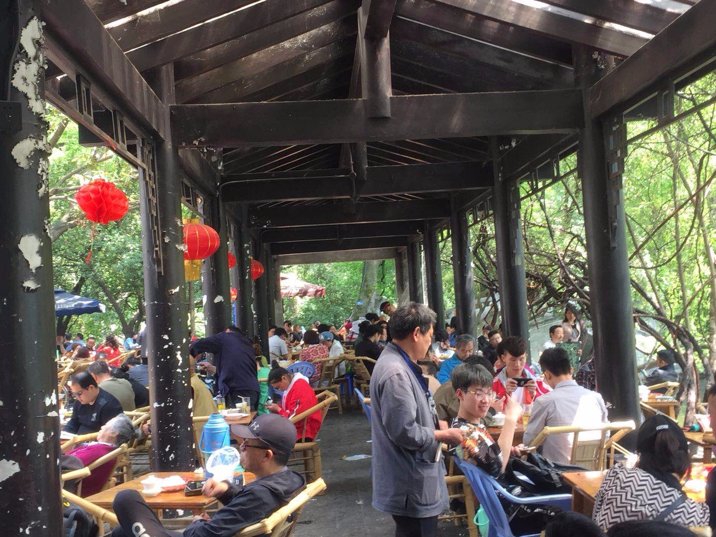 成都百年茶馆，外地游客必来之地|茶馆|游客|成都_新浪新闻