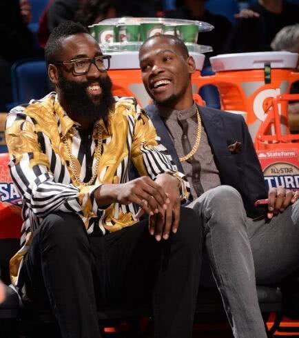 NBA喜欢带大金表的球星:火箭登炮上榜,甜瓜一