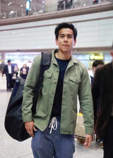 男子汉中硬汉,彭于晏私服就能看出他的性格,男网友:太帅了