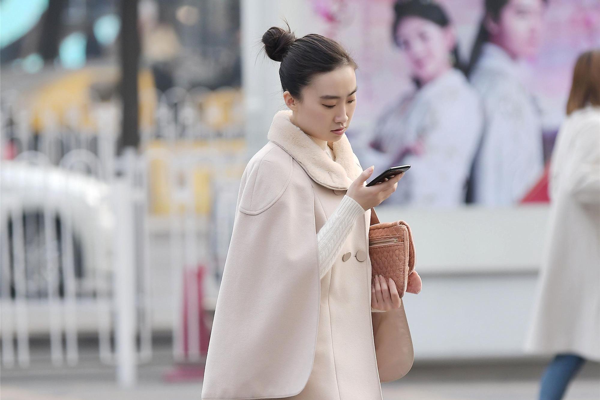 高跟过膝靴秋冬里的时尚美女最喜欢的单品