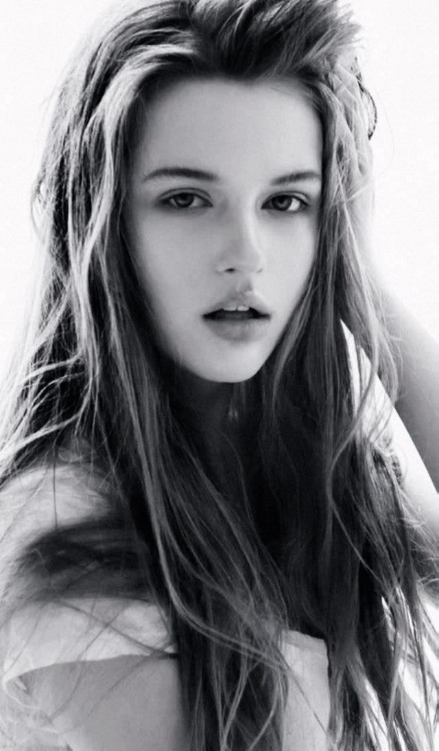 欧美气质女模高清手机壁纸头像