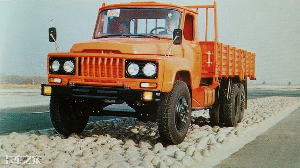 细数曾经跑遍全国的东风eq140卡车你开过几个