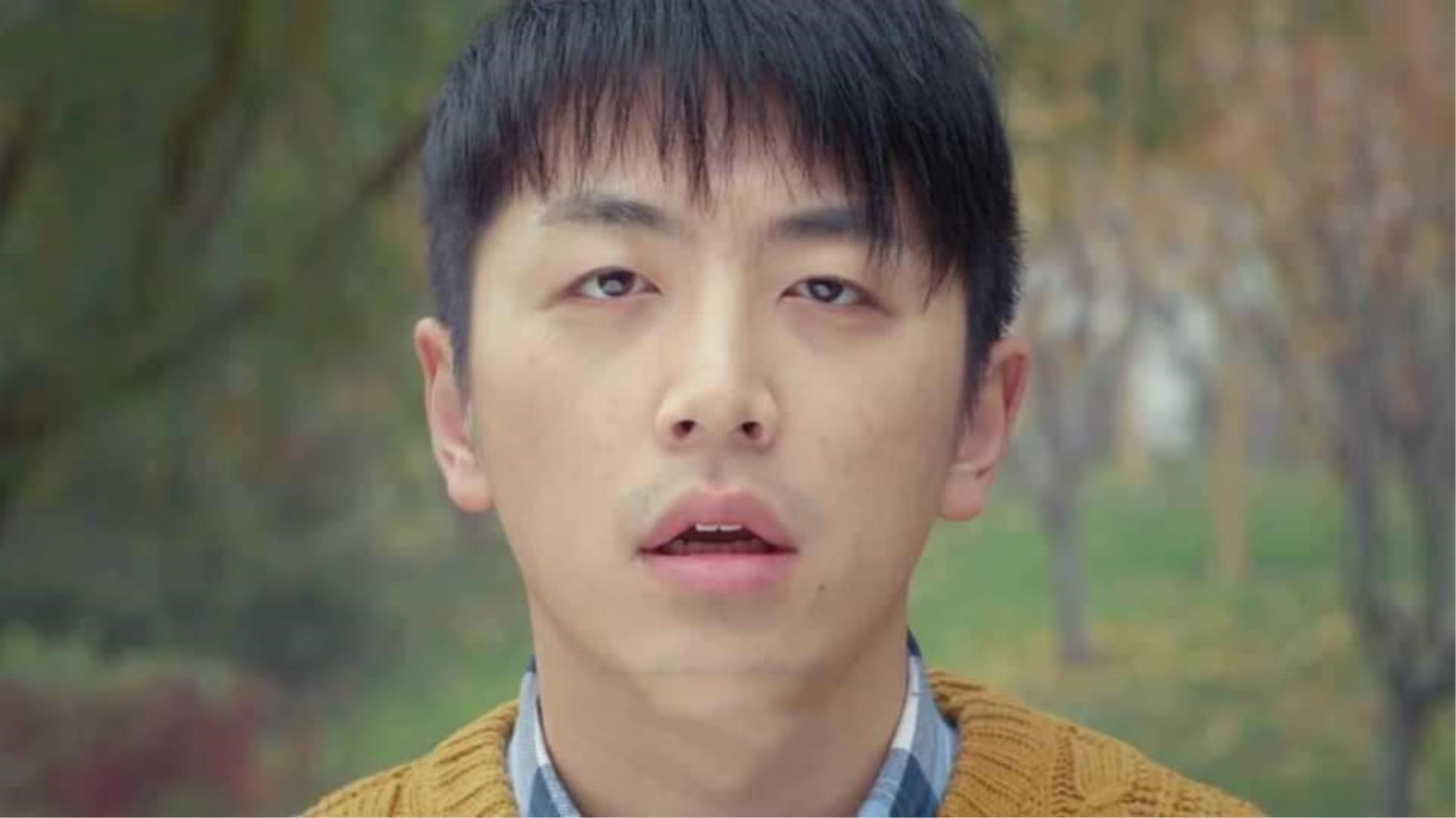 其实纵观白客的演艺道路,调侃他面瘫的表演的人比比皆是,但是,其实