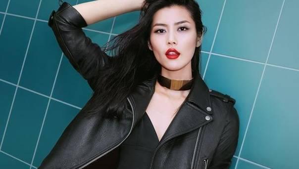 大表姐刘雯清爽短发似女大学生,网友:撞脸杜鹃?