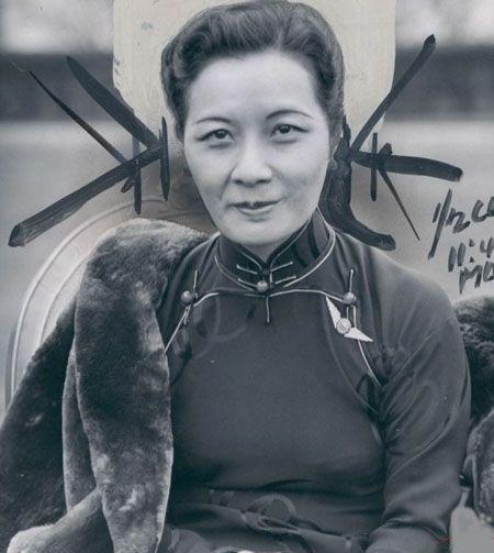 宋美龄女士从年轻到老的罕见旧照片