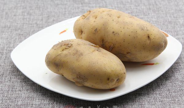 胃痛吃什么食物养胃(胃痛吃什么食物)