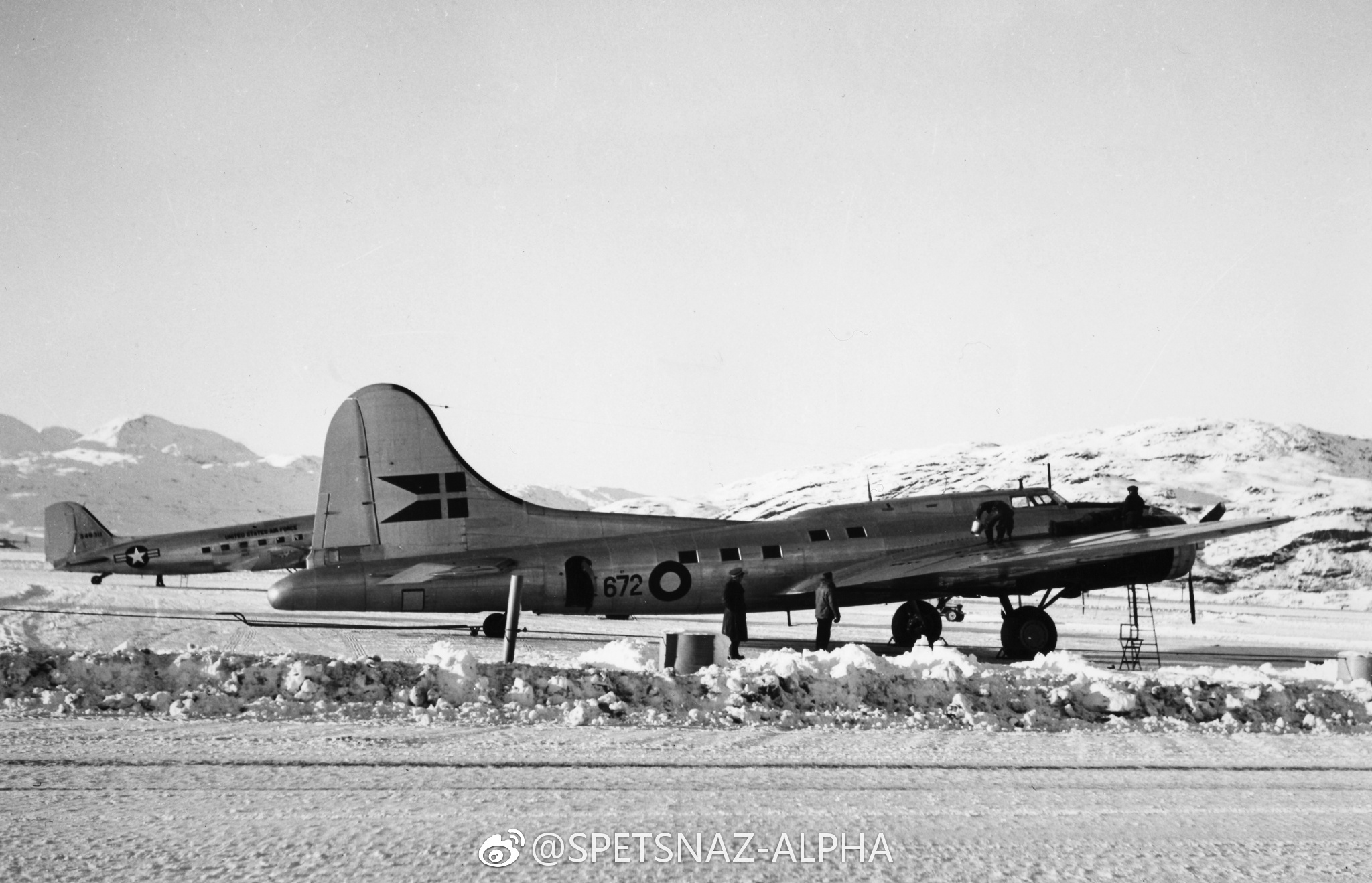 1945年,丹麦航空公司从瑞典空军购买了2架b-17g飞机