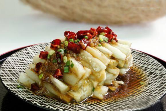 家常小菜之蒜泥茄条做法详解