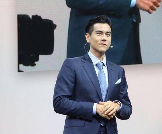 男子汉中硬汉,彭于晏私服就能看出他的性格,男网友:太帅了