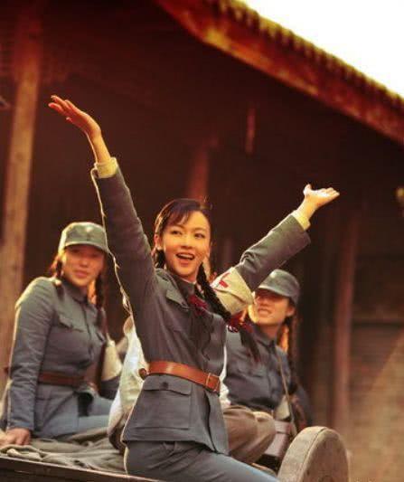 璎珞打尔晴一巴掌就给撂倒,你以为这几天我马