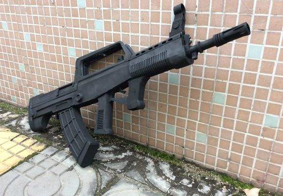 解放军第一种大规模列装部队的自动步枪，95式自动步枪|95式|自动步枪|解放军_新浪新闻