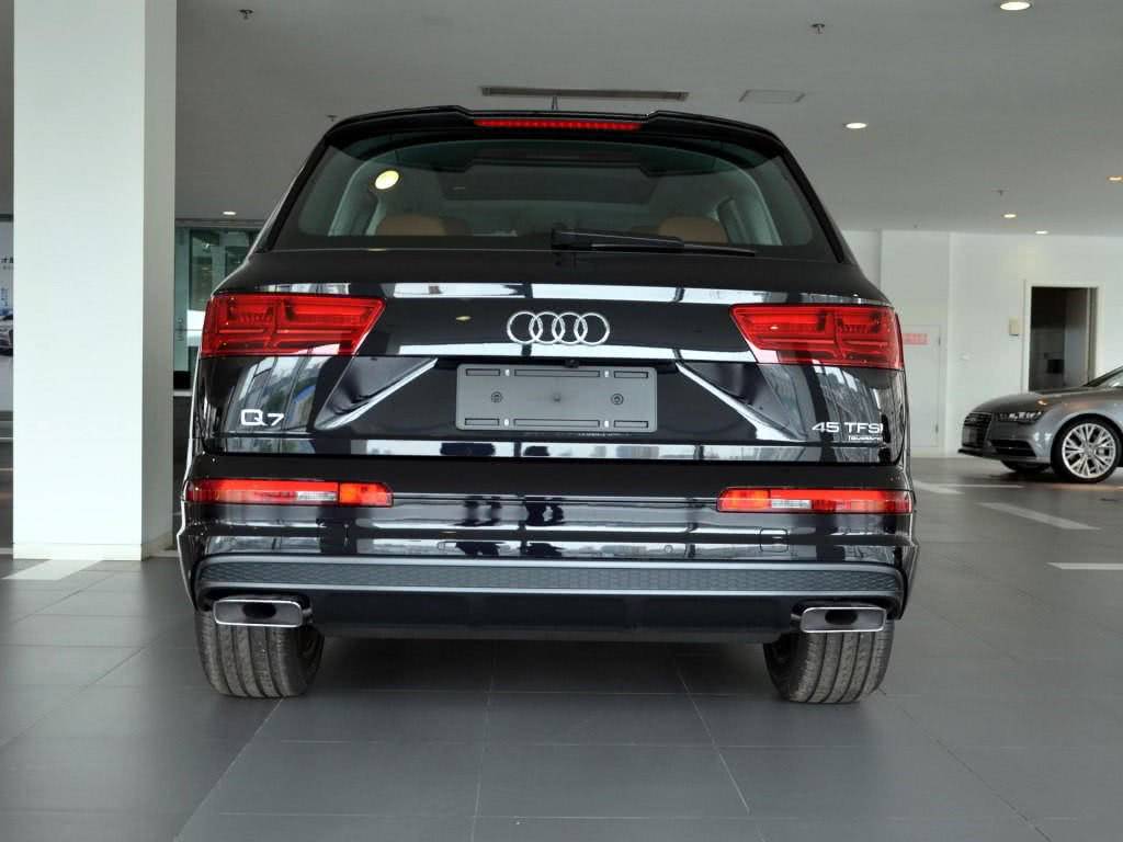 百万豪车配2.0t,换代降价20万,如今60万v6落地被惨骂