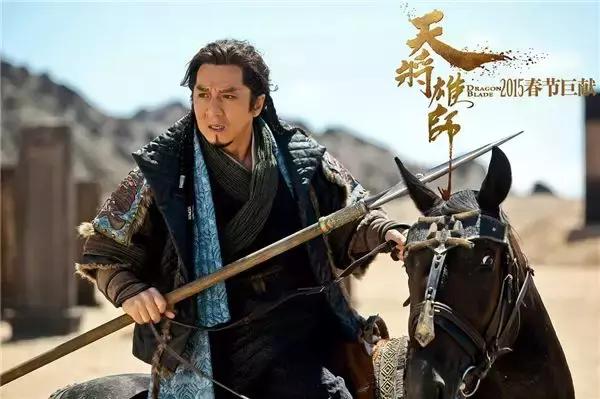 纵观上面十部成龙古装电影,我们可以发现成龙大哥并不适合古装戏,并且