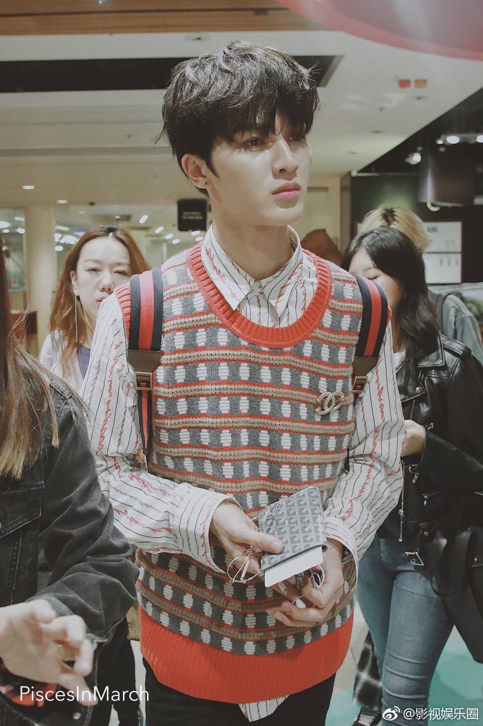 朱正廷与毕雯珺合照,粉丝心疼朱正廷被利用