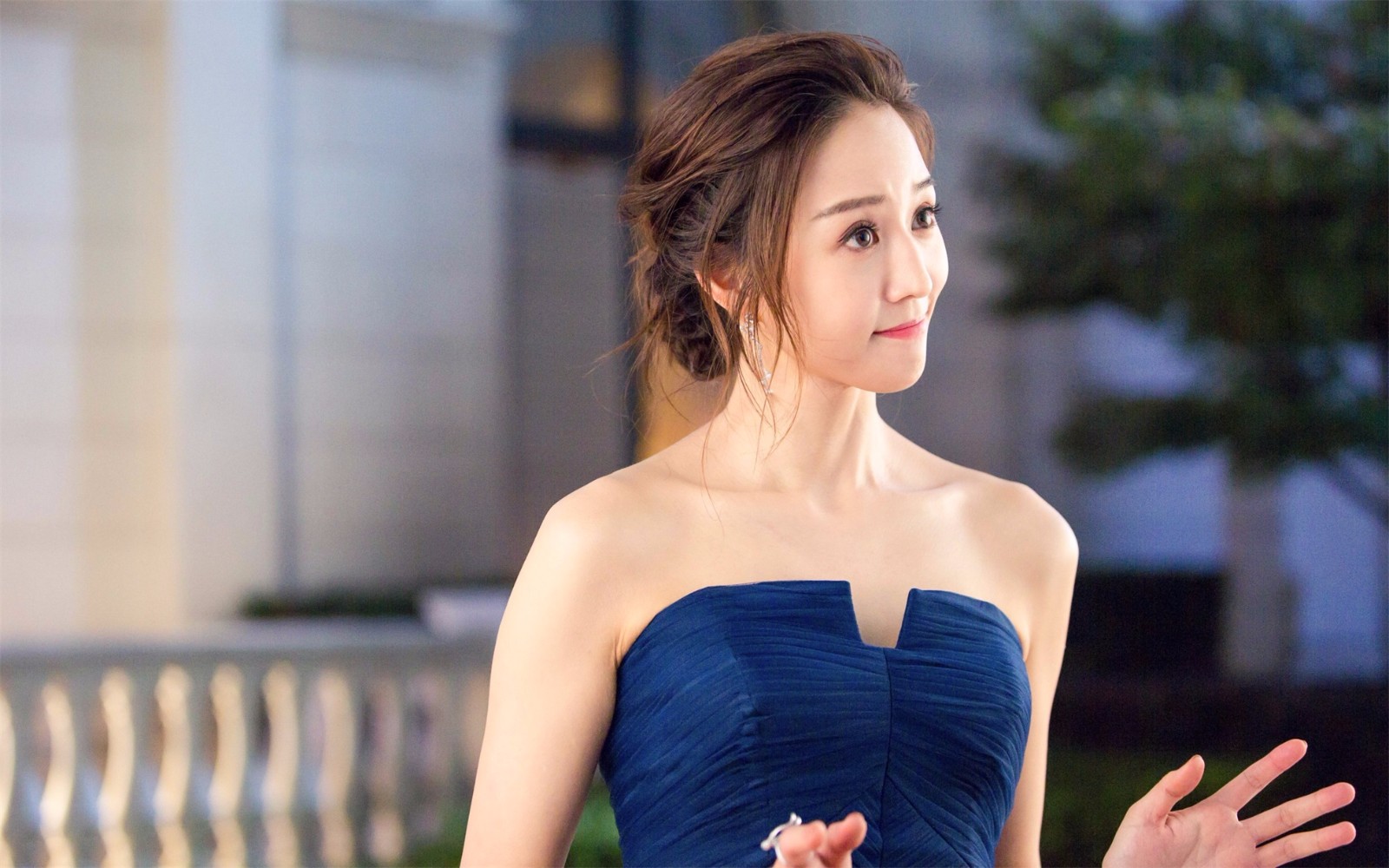 张钧甯《温暖的弦》造型多变 "鱼尾裙"登热搜第一