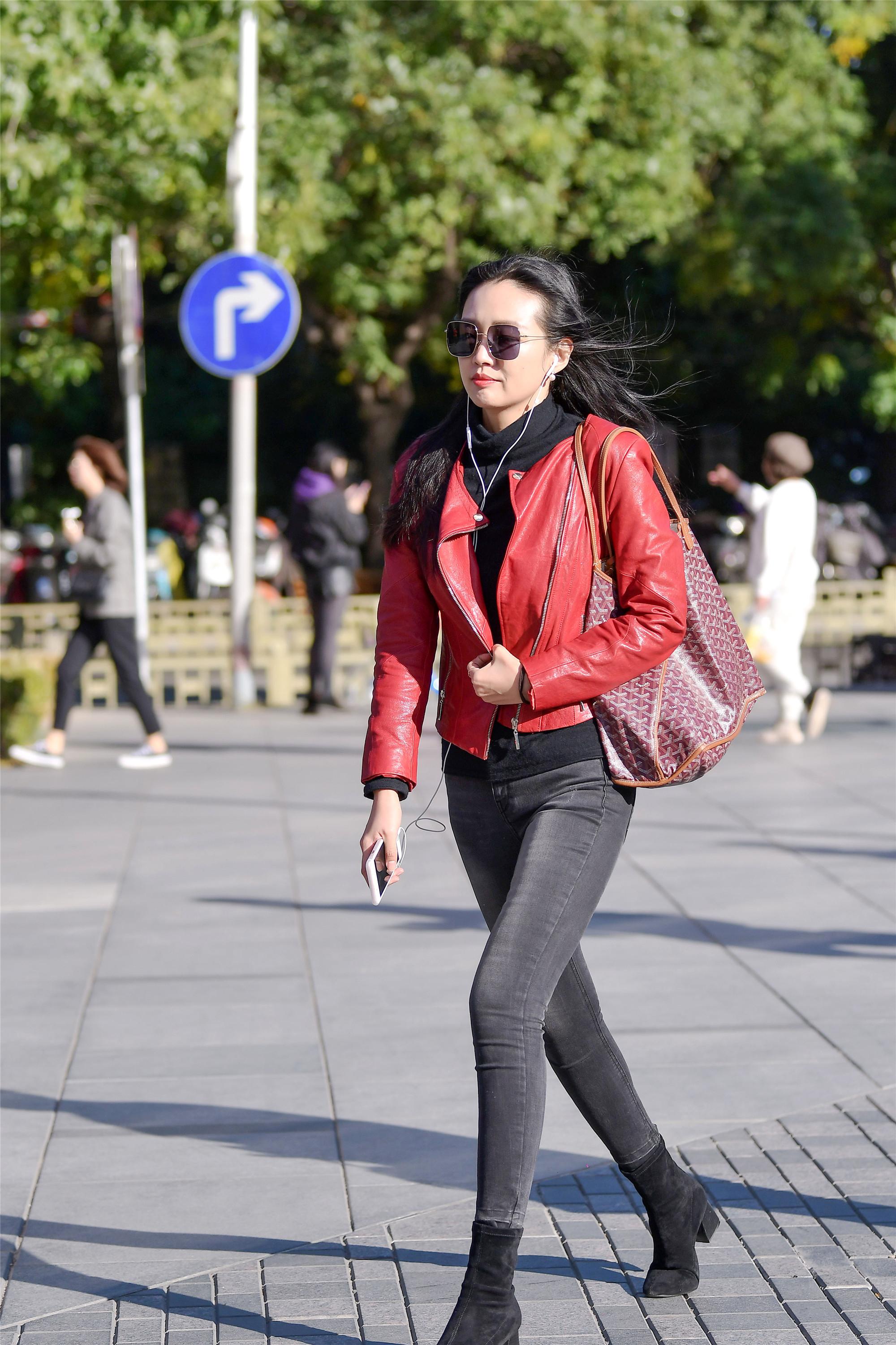 九款修身牛仔裤,喜欢牛仔裤的姑娘,不愁这个秋