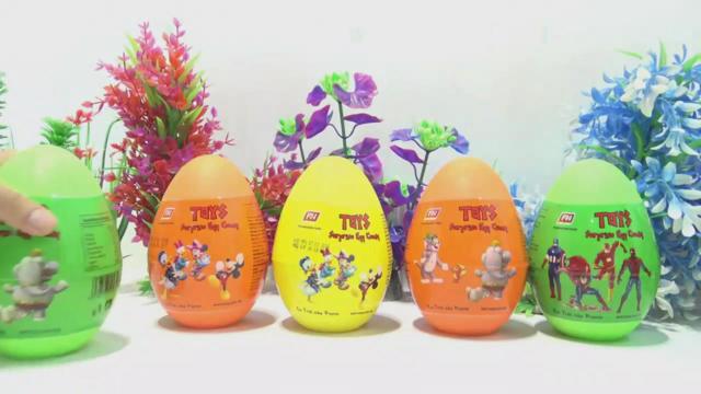 汽车和恐龙拆奇趣蛋车,婴幼儿宝宝玩具游戏视