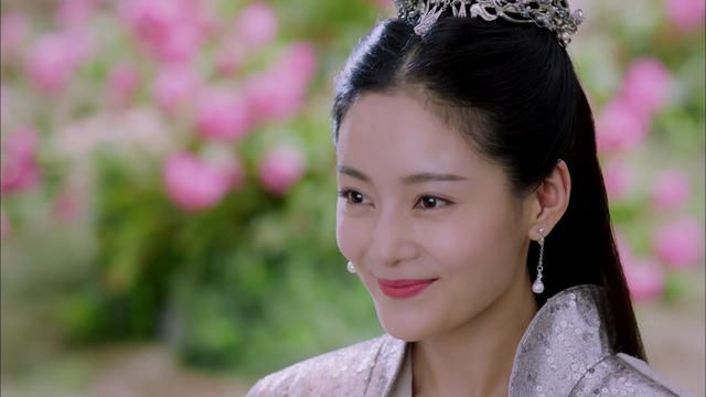 同样是爱而不得,同样是王媛可饰演,香蜜中的风神比纯妃聪明多了