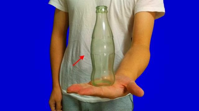 近景魔术初级科普一招教你空手变扑克牌