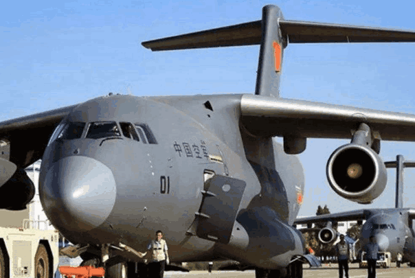 超机动性运输机, 运30原是中型机, 更适合中国需要