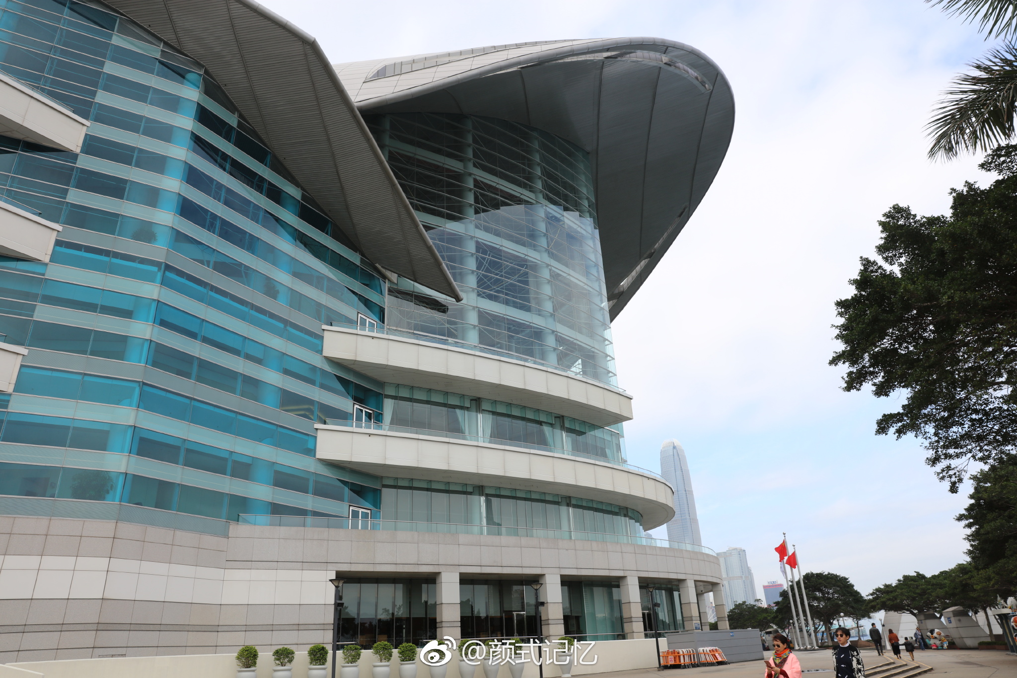 飞鸟展翅一一香港会议展览中心(游香港湾仔