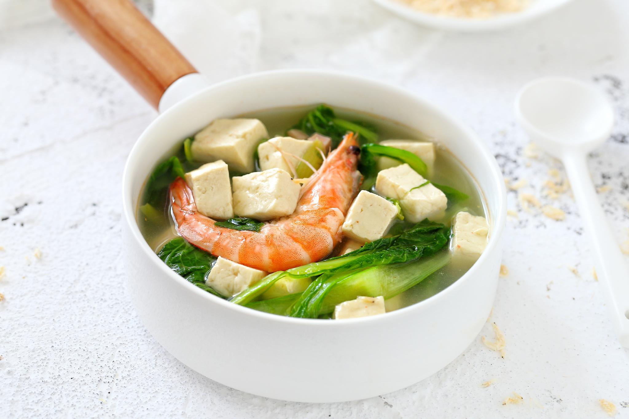 不要嫌豆腐汤索然无味,跟我这样做鲜美无比,一锅都能喝的底朝天|鲜美|小白菜|豆腐汤_新浪新闻