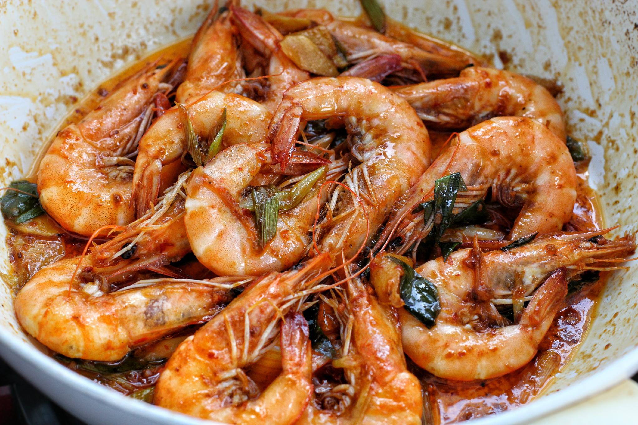 偶然搭配做出的一道菜,口感却出乎意料的好,全家抢着吃个底朝天