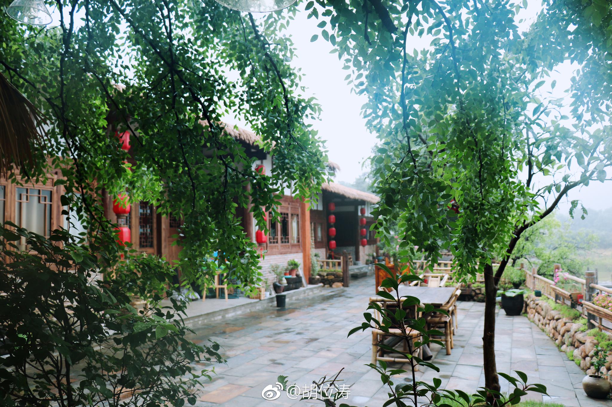 溪霞民宿•忘忧村 风光旖旎美景相依
