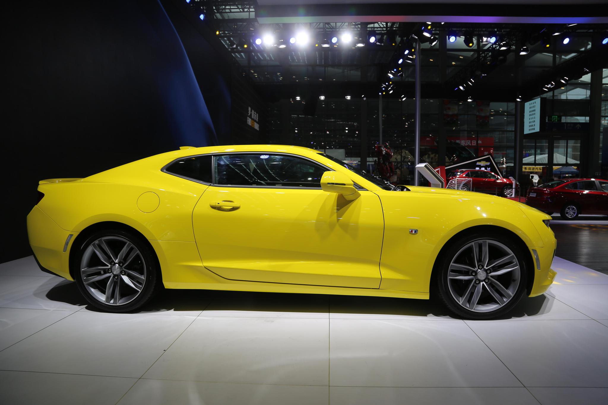 电影《变形金刚》的人物,博派二号角色,可变形为雪佛兰科迈罗跑车,与"