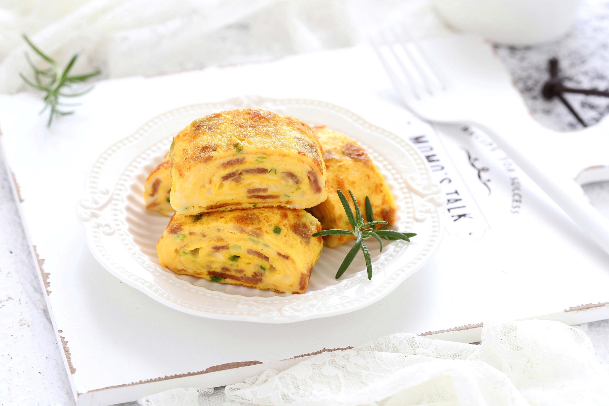 试试这个咬下去就能爆浆的鸡蛋卷,好吃到没朋友!