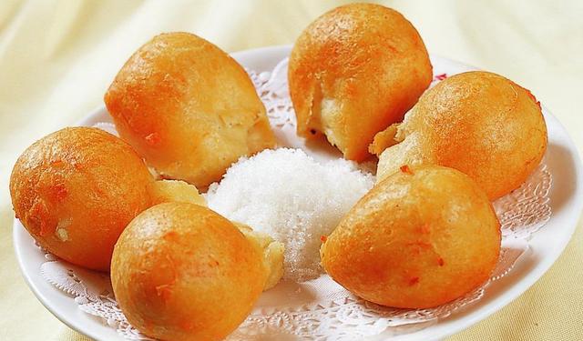 北京美食奶油炸糕,营养丰富易消化,外焦里嫩口感好