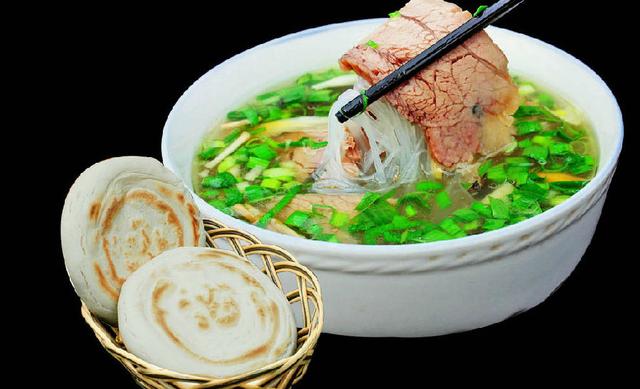 西成高铁带动"泡馍热",陕西的这些特色泡馍你都知道吗?