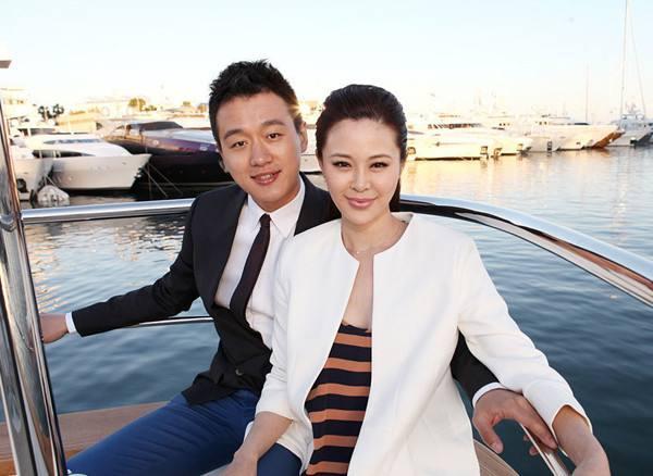 同年的6对夫妻, 如今一对比一对恩爱, 他们又让人再次相信爱情