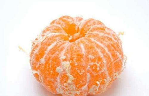 很多人都是买回来的橘子剥开就吃?原来我们一直都做错了!