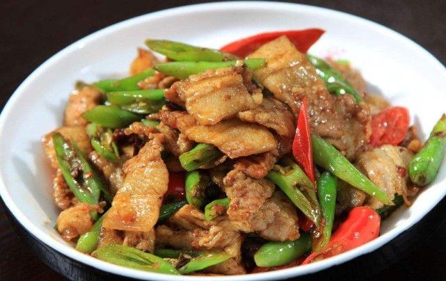 小炒肉记住关键的一步炒出的猪肉一点都不腻吃起来更健康