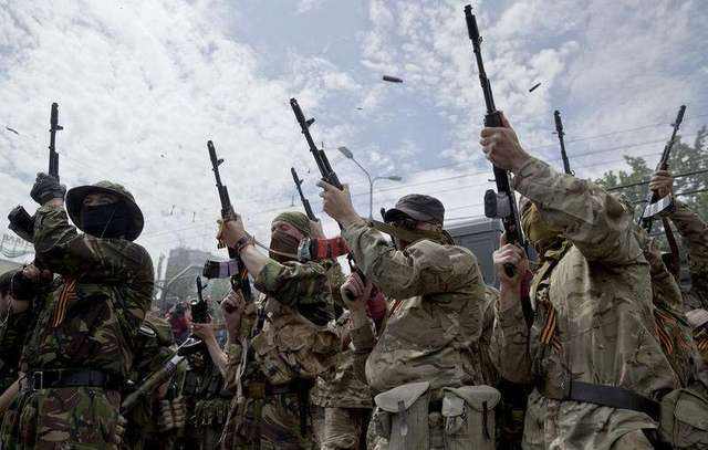 对着天空开枪,子弹掉下来后会不会伤到人?看完感觉很意外