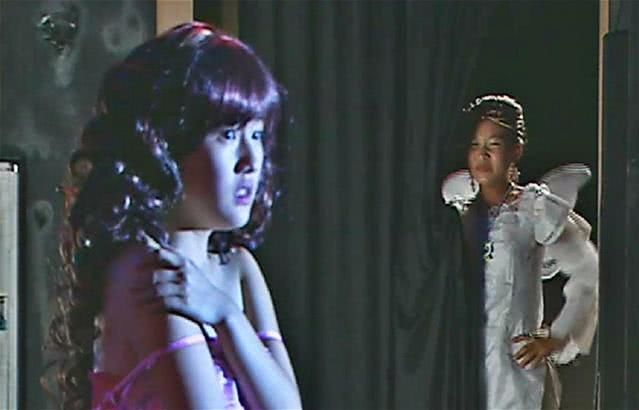 巴啦啦小魔仙:严莉莉想删掉的五张照片,图3尴尬,图5毁童年