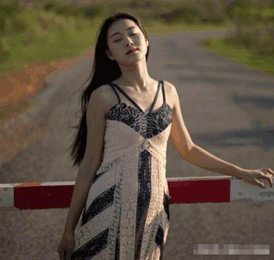 她是嘎子哥的老婆, 中国最贵女演员的孙女, 如今却胖的不像话!