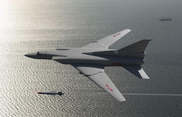 中国图16要上天东风21d能空中发射美军说违反规则