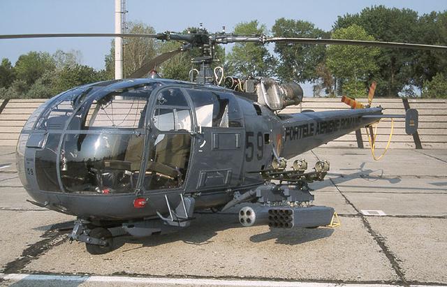 图片:罗马尼亚和南斯拉夫合作研制的iar-93/j-22超音速攻击机.