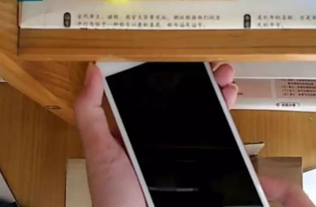 拼多多上12元抢到全新iPhone8,拆开后差点被同